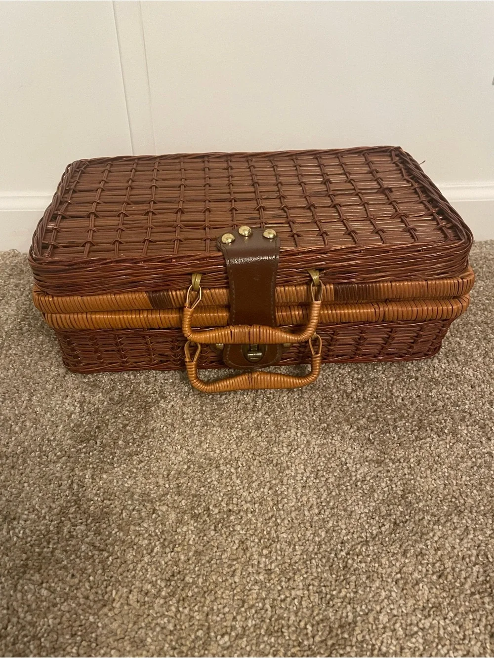 Woven Rattan Storage Basket with Handle - Brown picnic basket 13.5 L X 8 W X 5 H